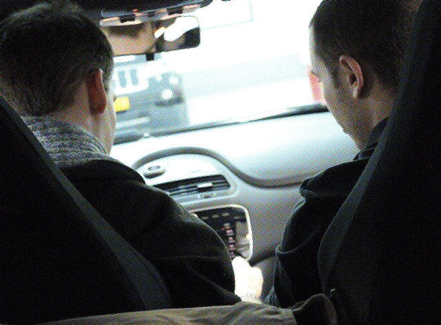 Un estudio revela que los hombres jóvenes presentan más conductas de riesgo al volante que las mujeres